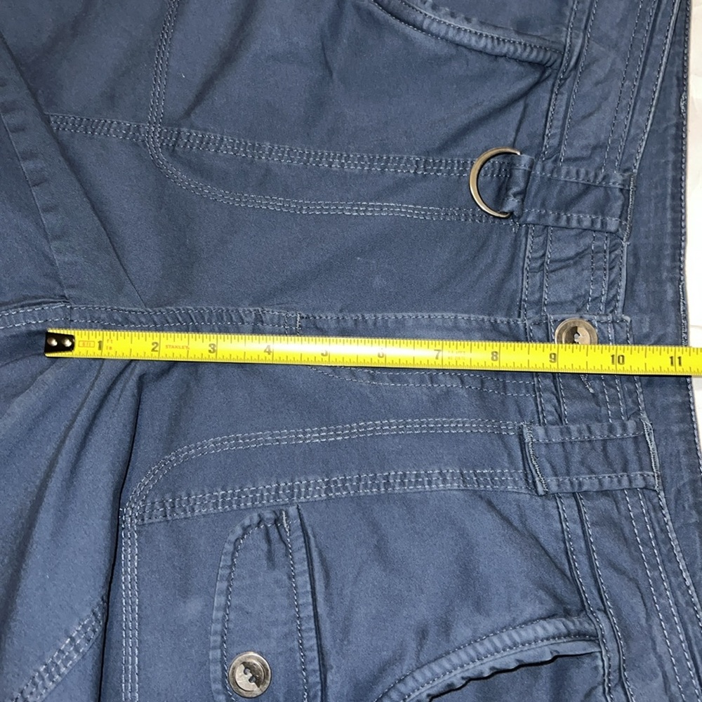 Capris (8) - Picture 9 of 14